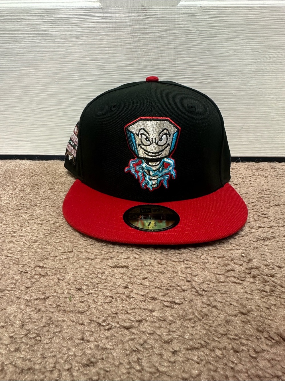 MILB Lansing Lugnuts Marvel Defenders Of The Diamond Hat New Black Size 7 3/8